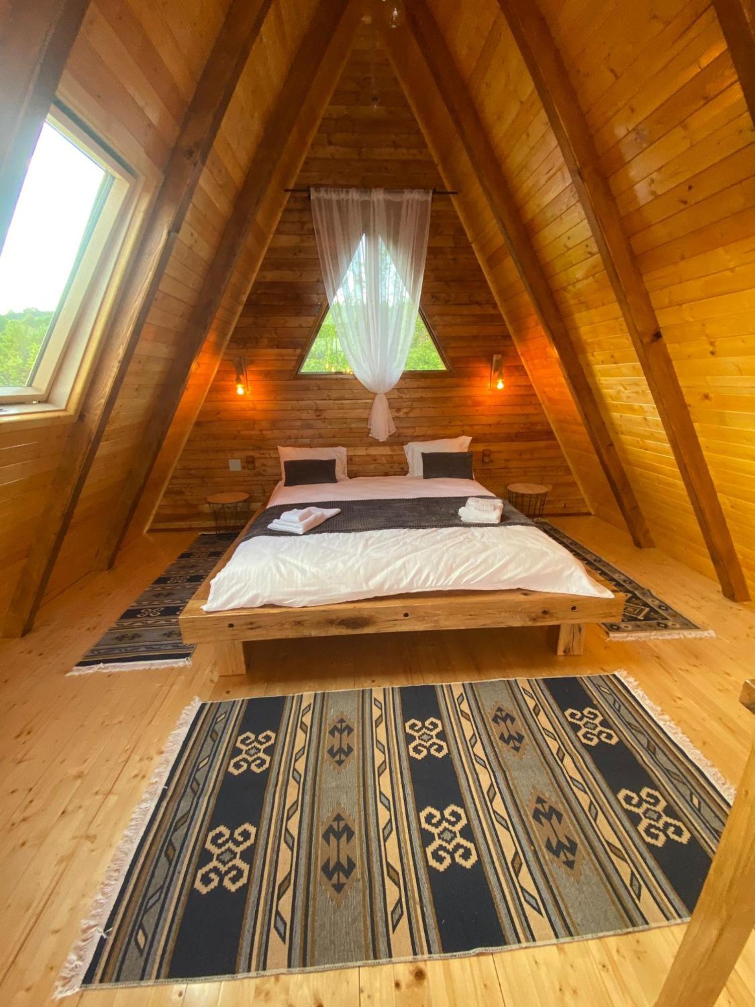 Wood & Bricks Chalet Giulesti Exterior foto