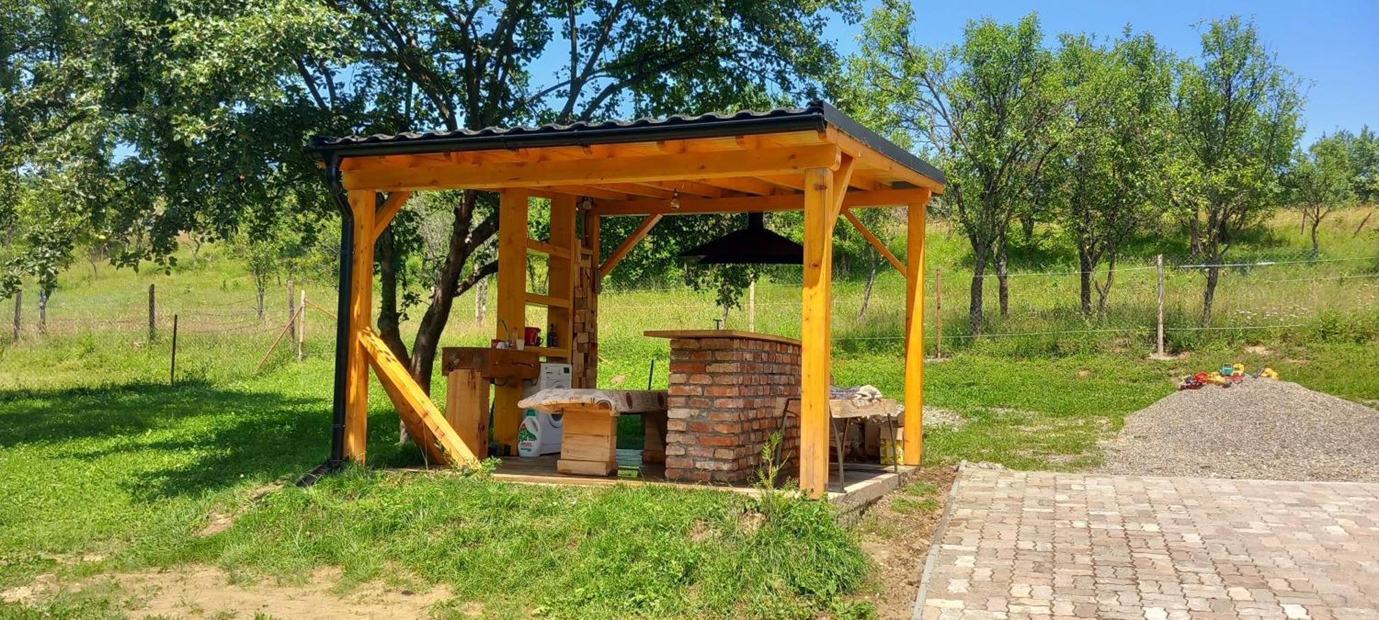 Wood & Bricks Chalet Giulesti Exterior foto